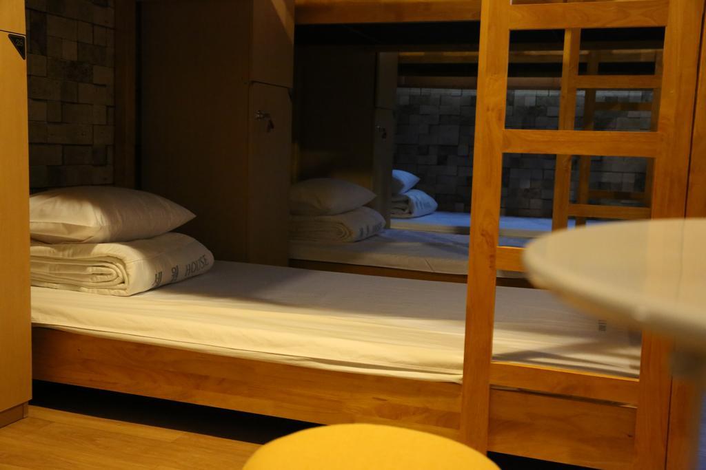 Yes Guesthouse Пусан Экстерьер фото