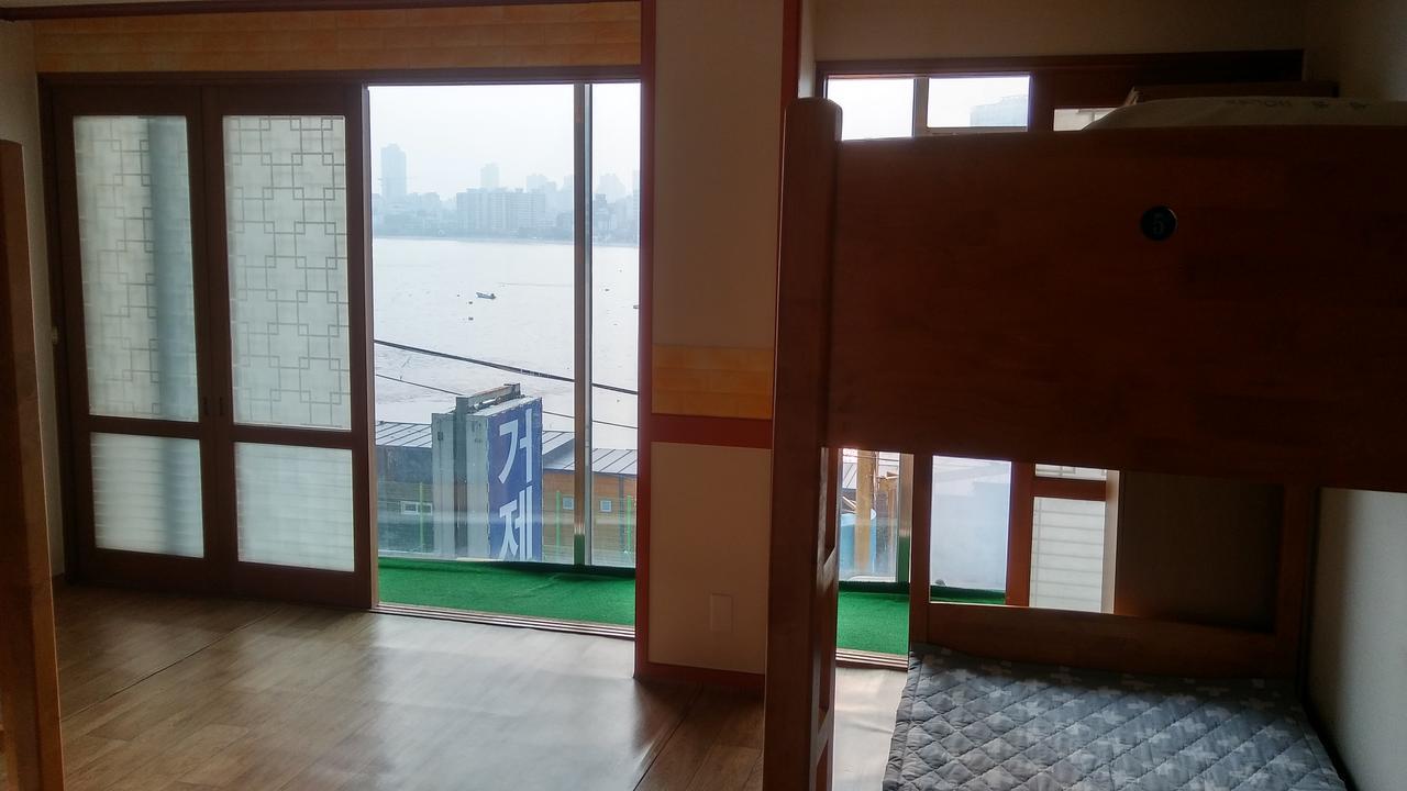 Yes Guesthouse Пусан Экстерьер фото