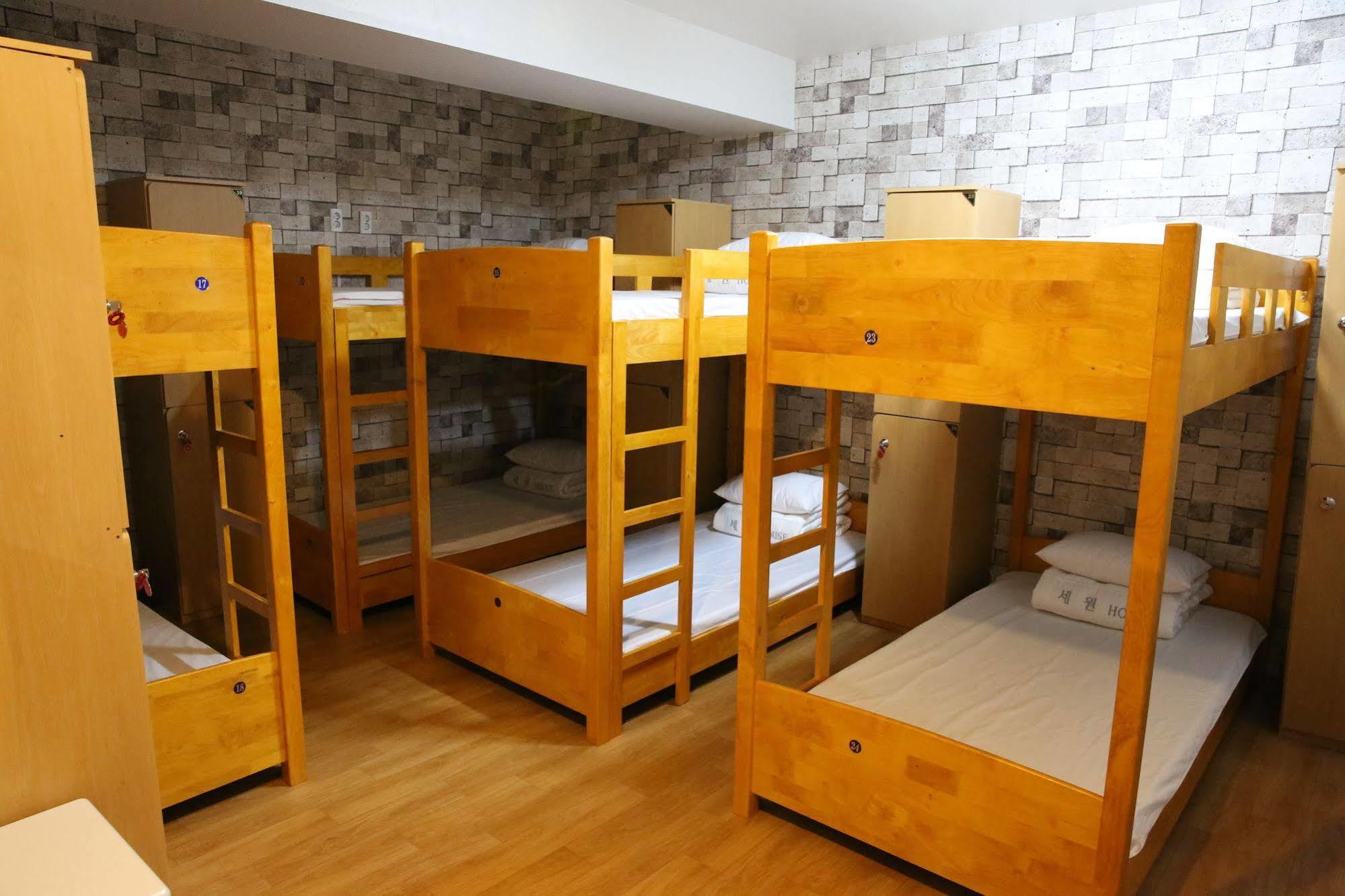 Yes Guesthouse Пусан Экстерьер фото