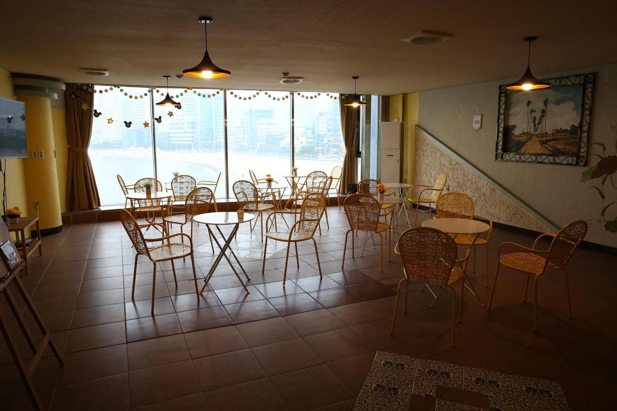 Yes Guesthouse Пусан Экстерьер фото